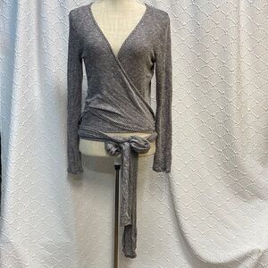 Agnes‎ & Dora size large Heather Gray Ribbed Wrap with long tie stretch comfy